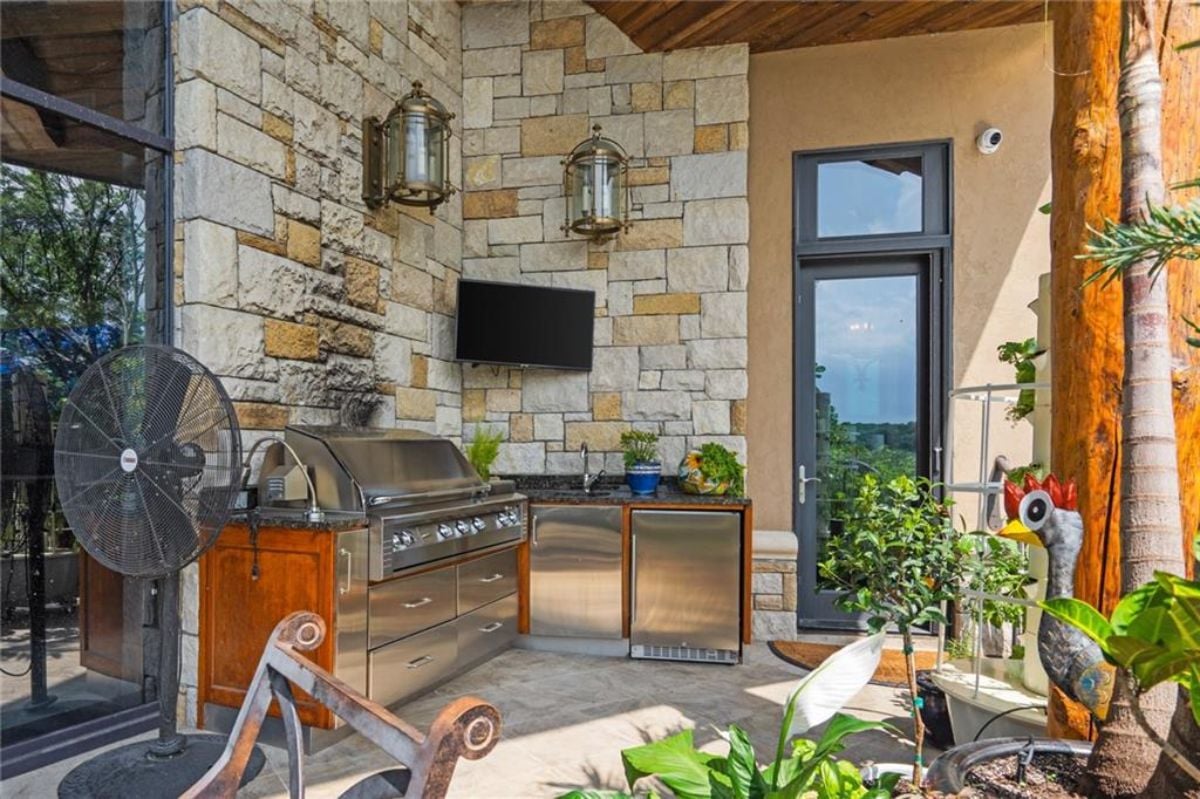 Grilling area