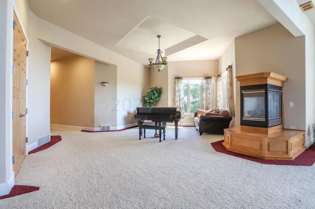 A Piano in the living space.