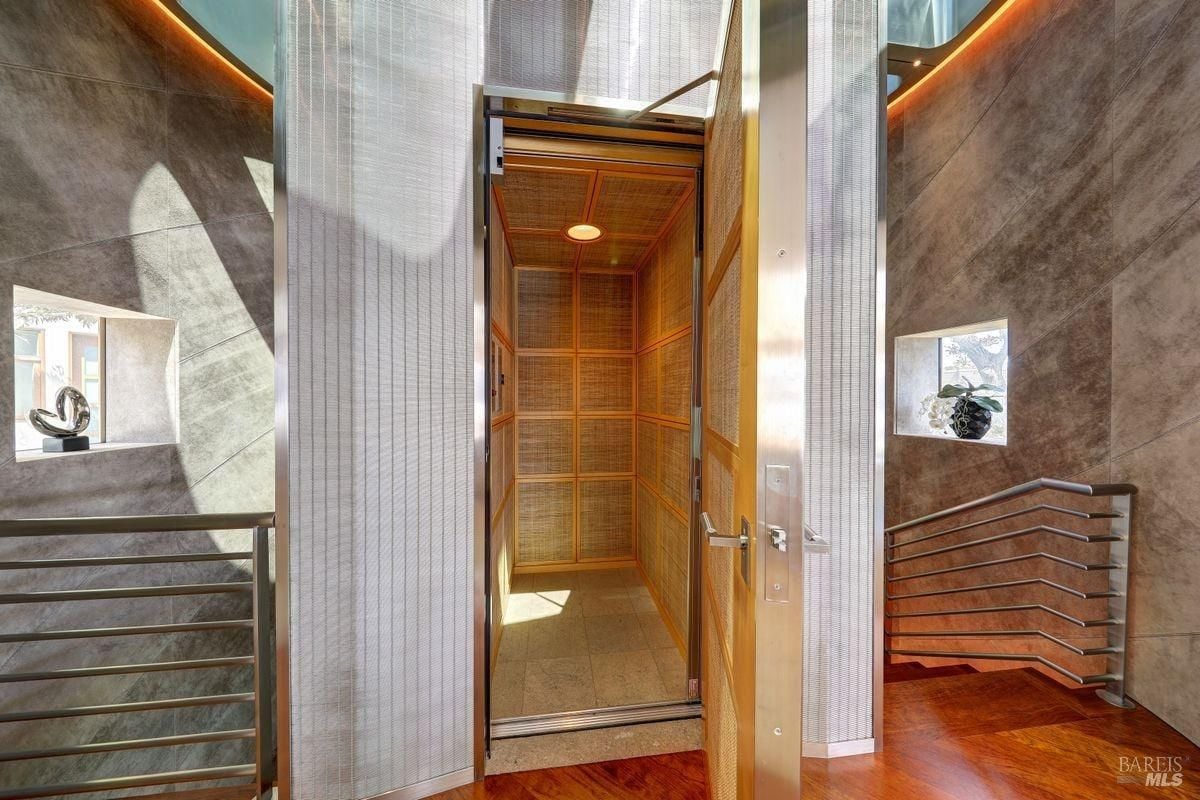 Elevator