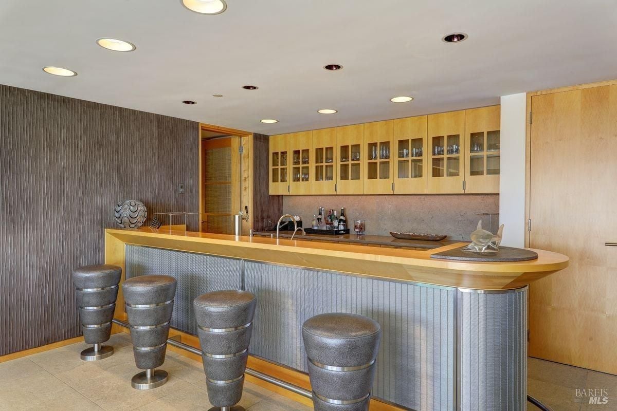Mini bar