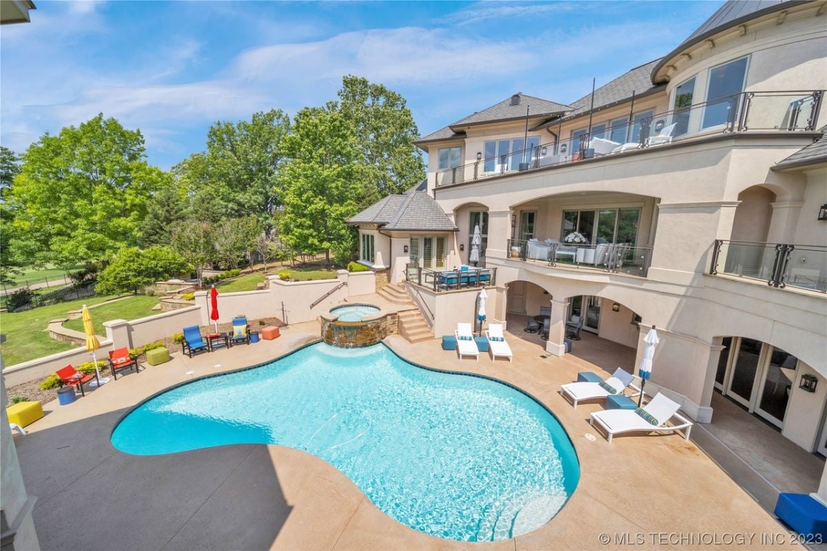 Pool area