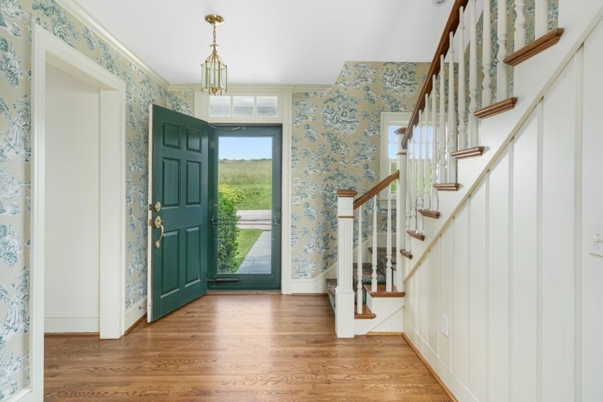 Entrance hall