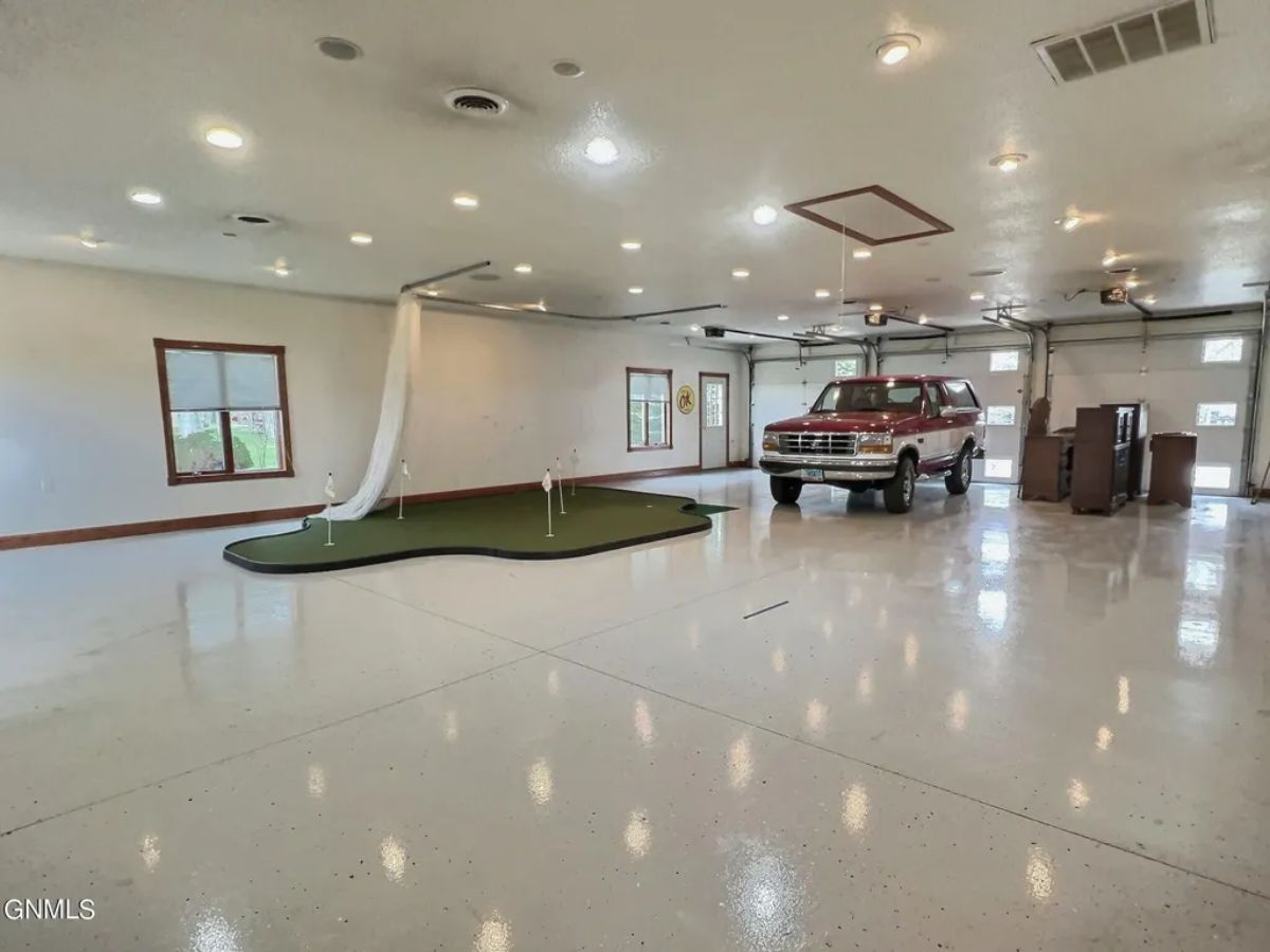 Car Garage with golf and car.