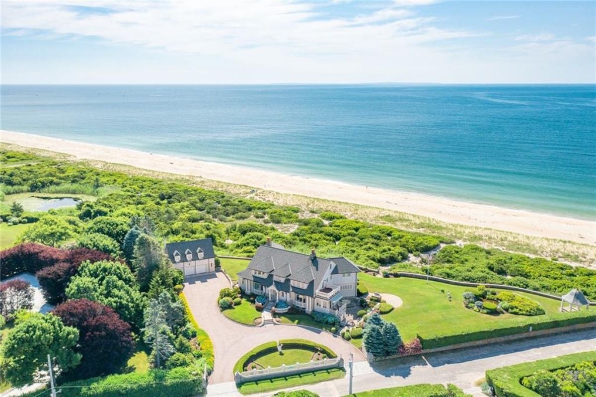 Mansion's aerial view