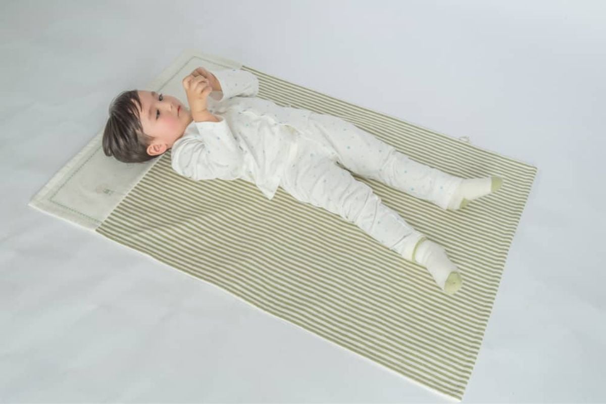 12 Futon Alternatives in 2023 (Pictures Included)