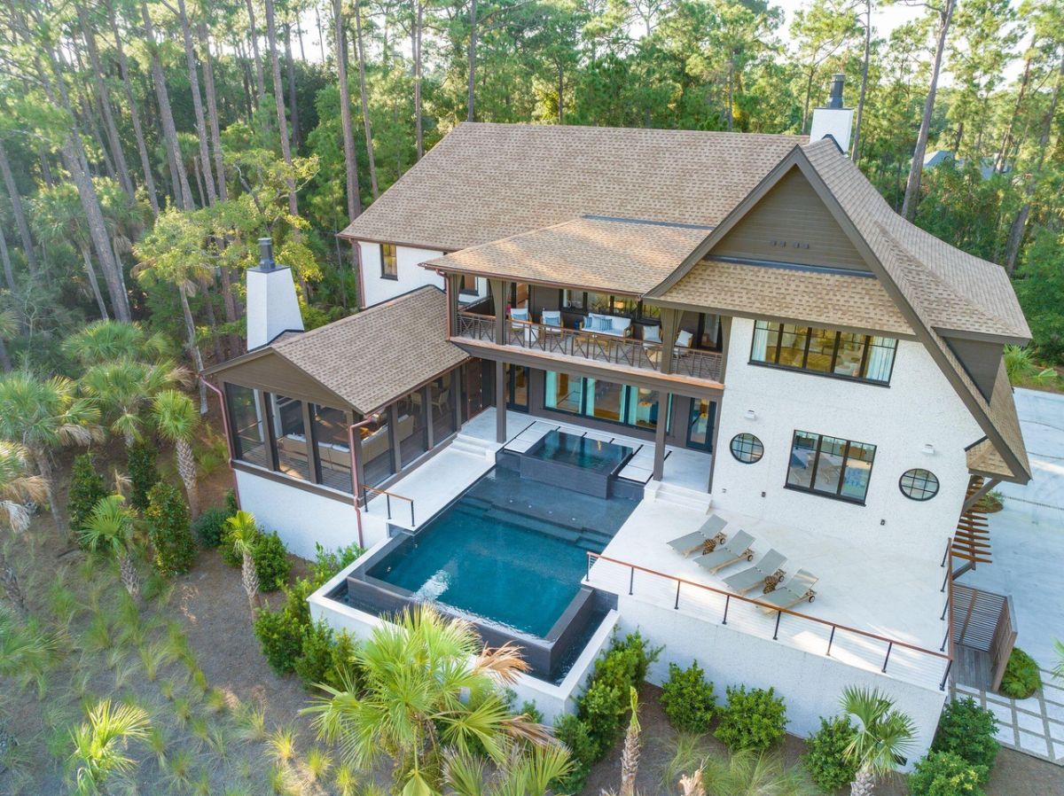 5,731 Sq. Ft. Mansion in Kiawah Island, SC ($8,259,600)