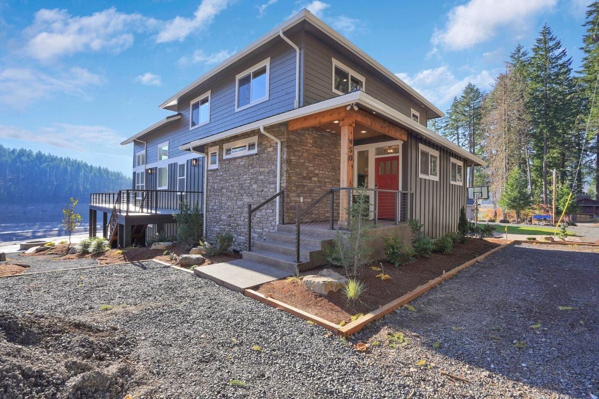 Front view of the Santiam – Detroit, Or 4 Fifty by Foksha Homes Inc.