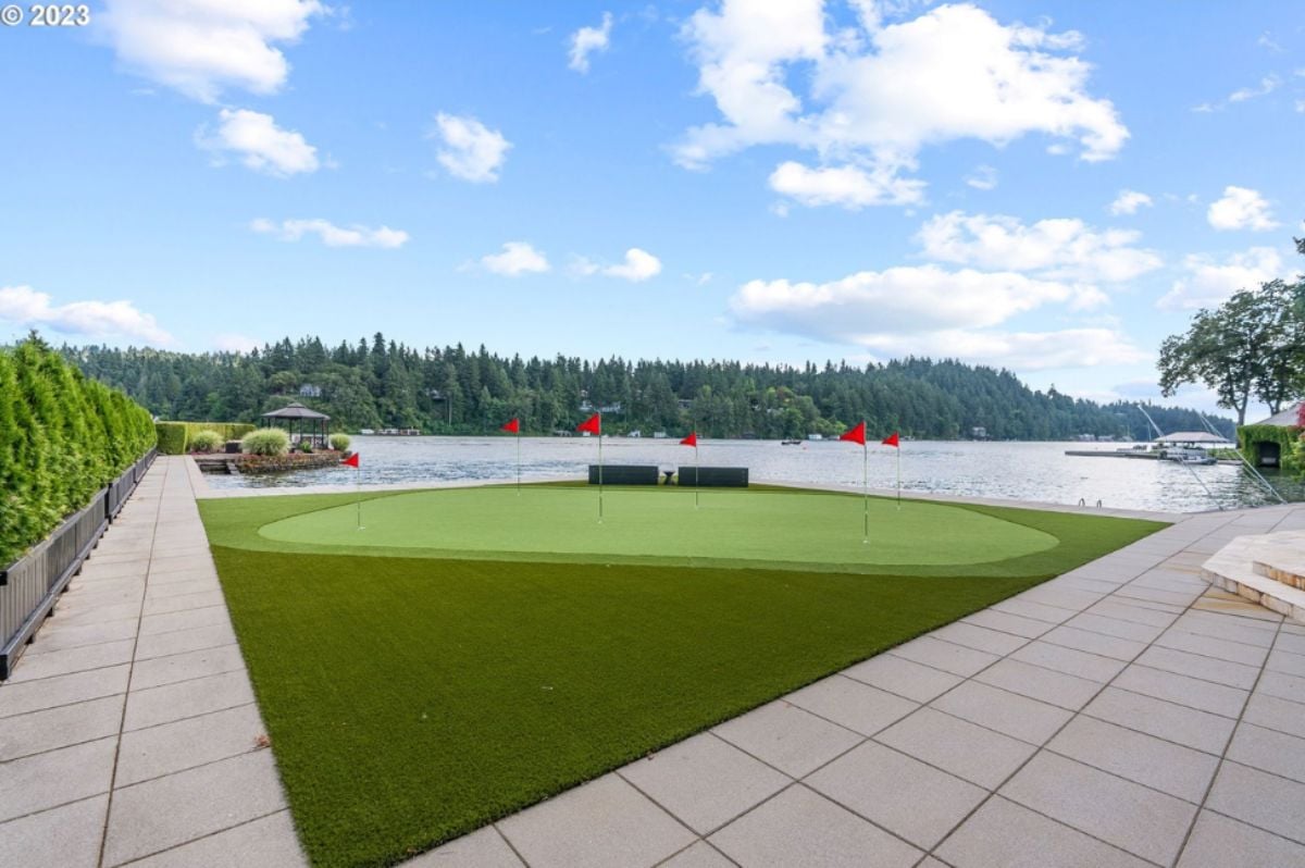 Mini golf course overlooking the lake.