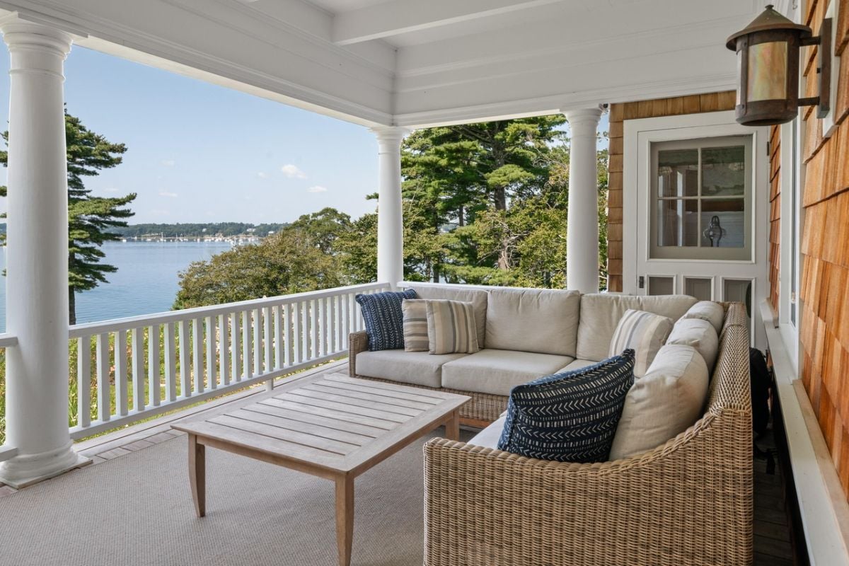 Terrace overlooking the lawn and ocean.