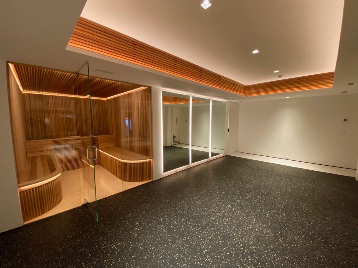 Wellness hall