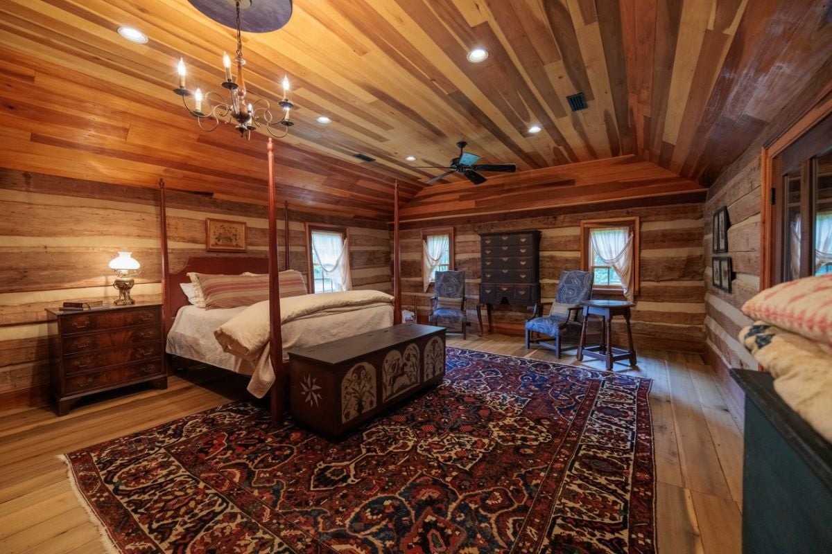 First bedroom at the guest's cottage
