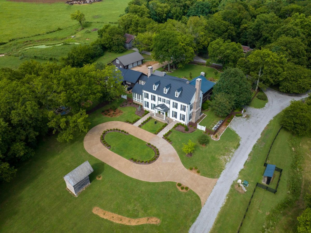 Aerial view of the mansion.