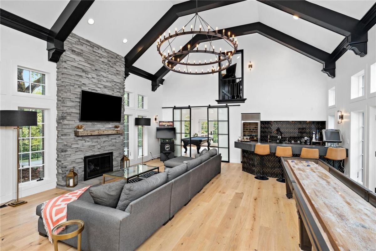 Recreational room