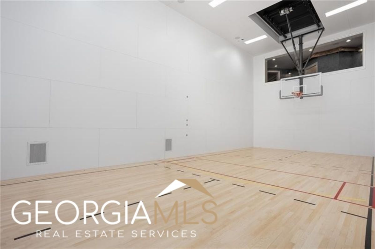 Racquetball/volleyball/basketball court