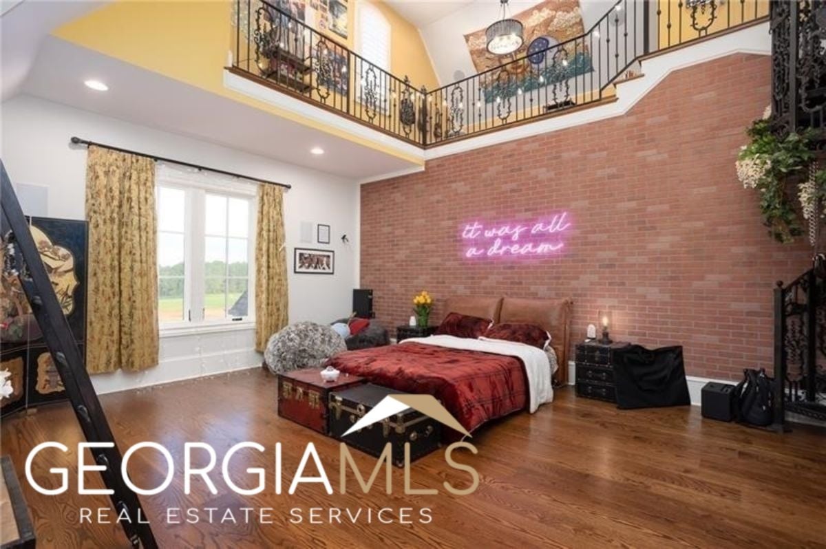 A spacious bedroom