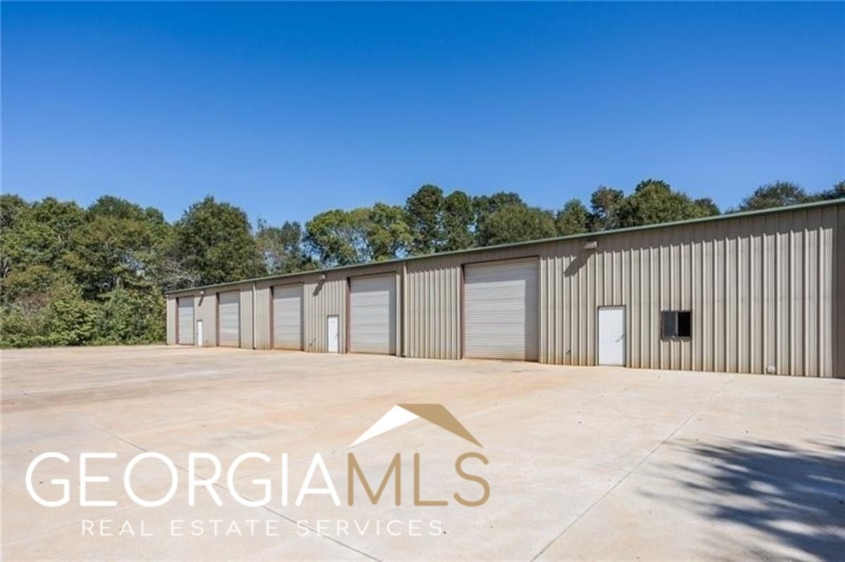 Five-bay heated and cooled garage