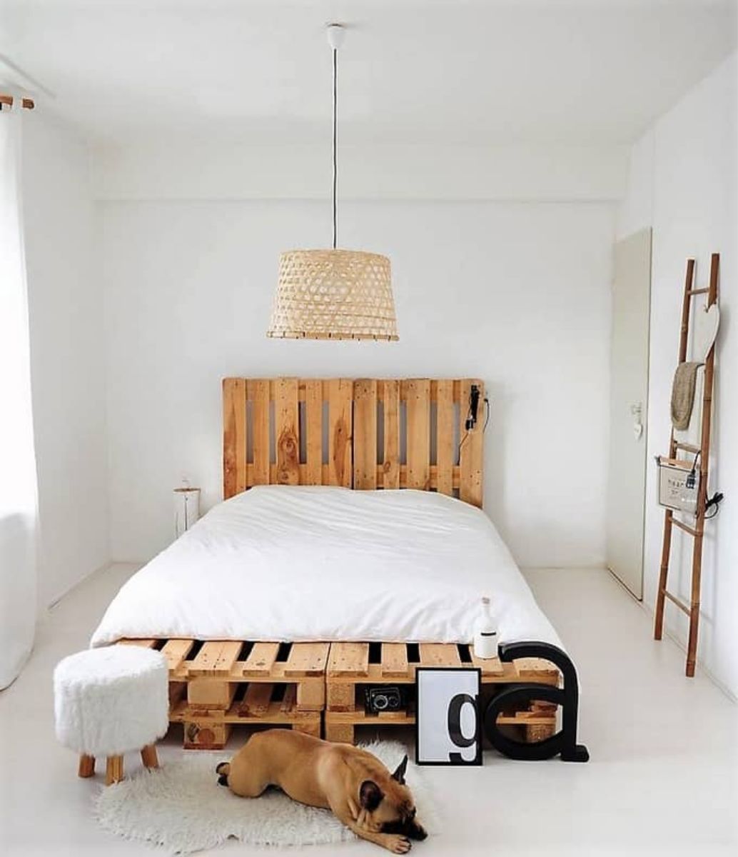 25 Pallet Bed Ideas and Projects