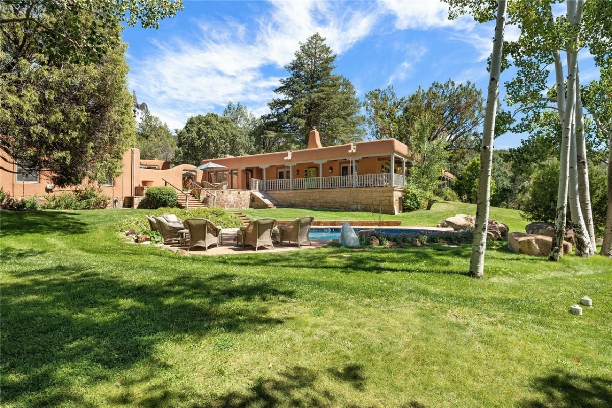 Pool area