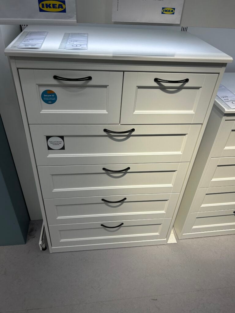 White IKEA dresser with 6 drawers