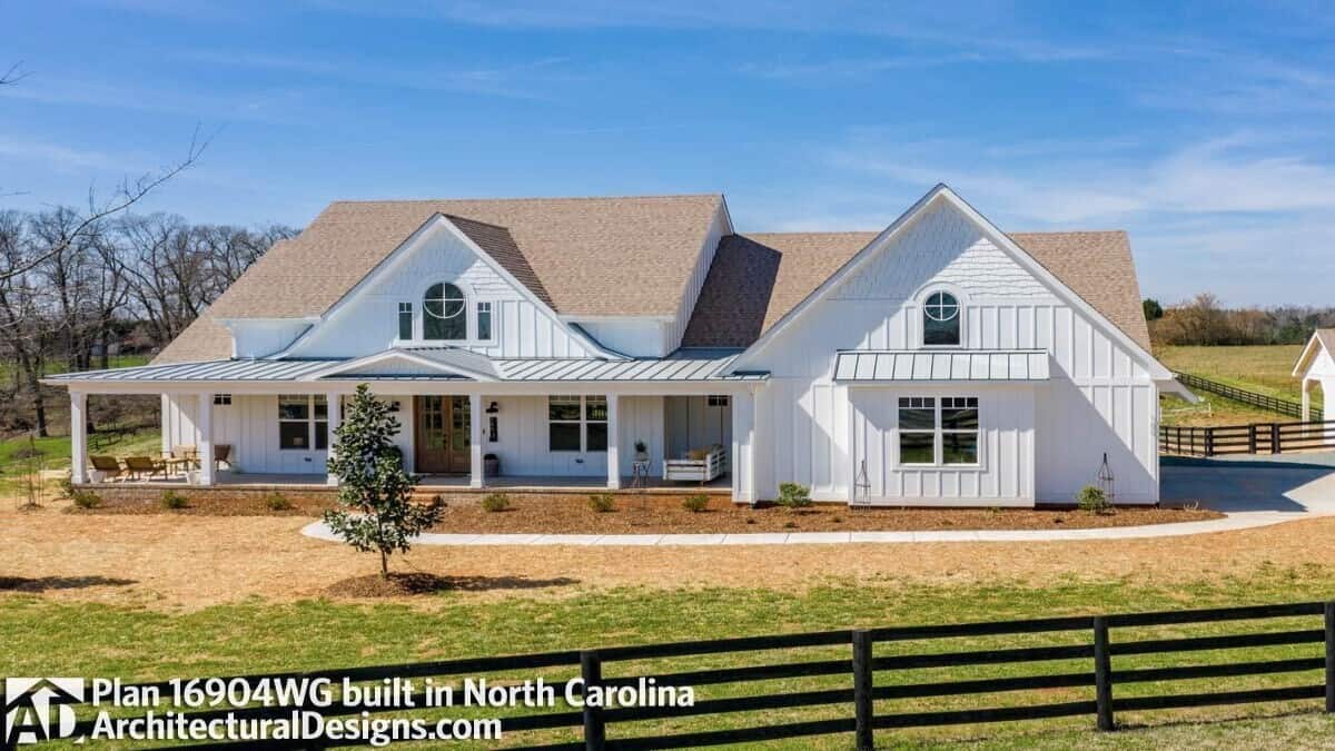 Country Style 3-Bedroom Two-Story Home with Front Porch and Two Bonus Rooms