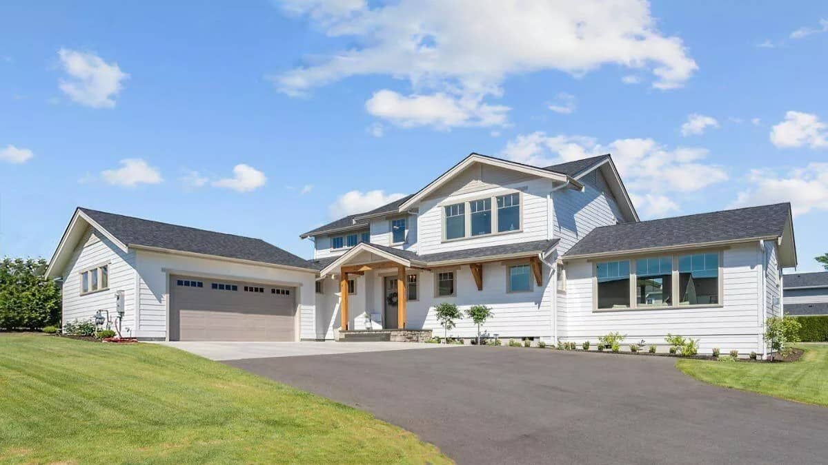 3-Bedroom Craftsman Style Two-Story Home with Courtyard Garage and Covered Patio