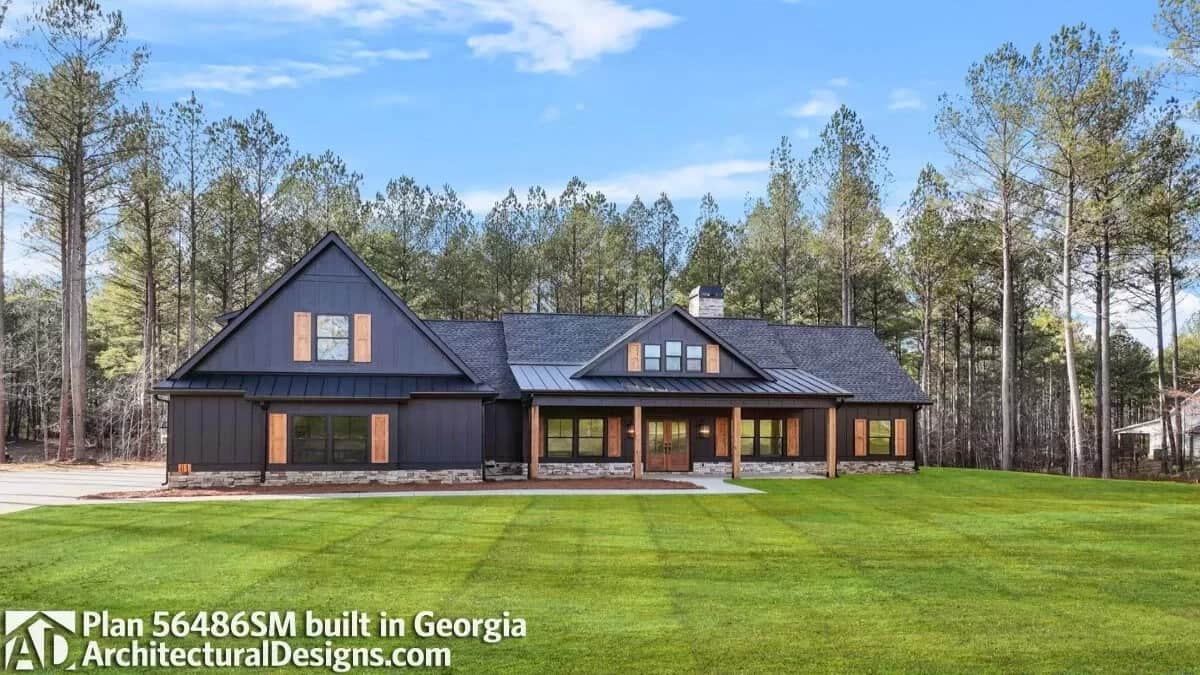 Craftsman-Influenced Single-Story 4-Bedroom Farmhouse for a Corner Lot with Bonus Expansion Above the Garage