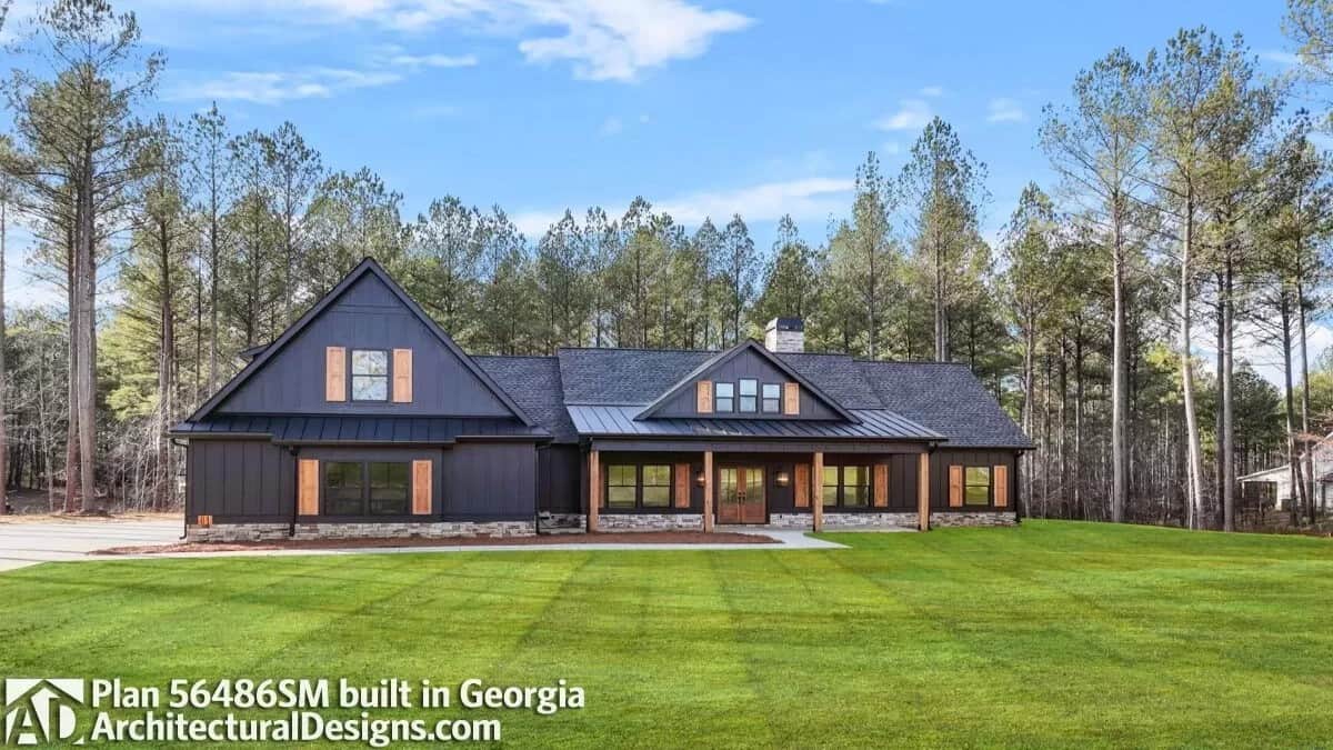 Craftsman-Influenced Single-Story 4-Bedroom Farmhouse for a Corner Lot with Bonus Expansion Above the Garage (Floor Plan)