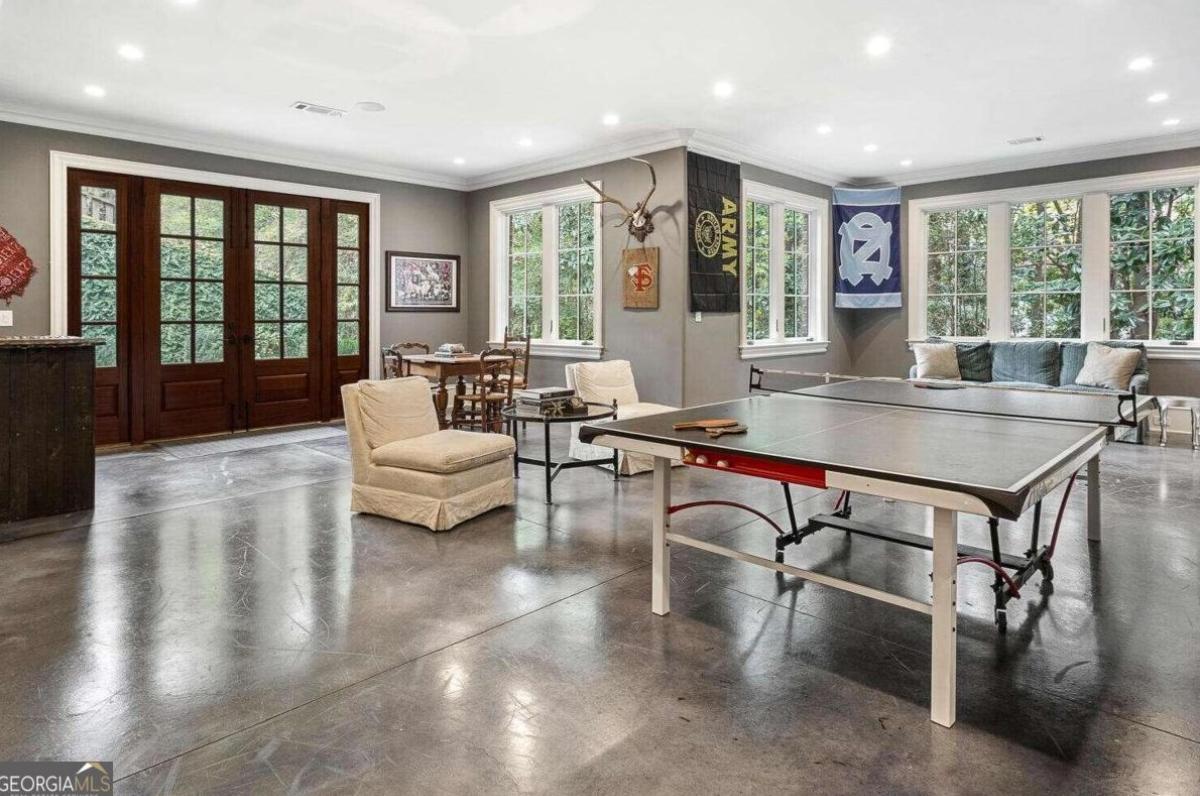 Table tennis