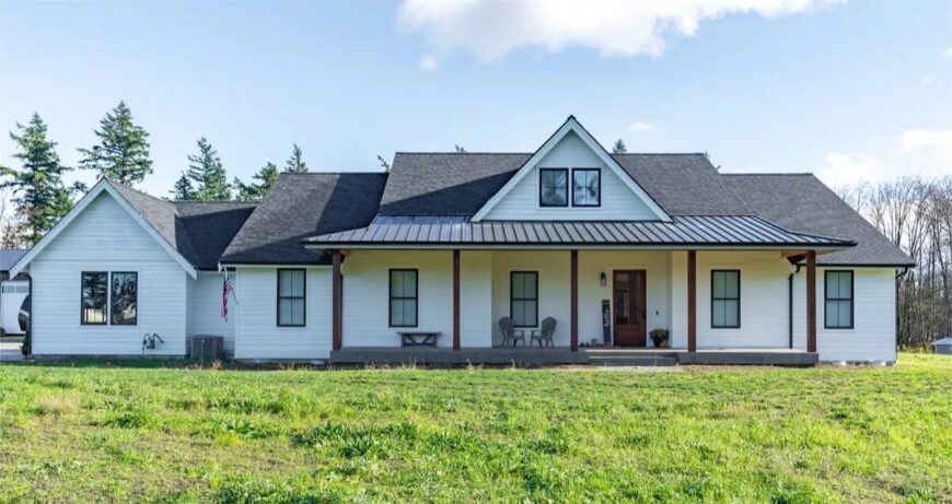 4-Bedroom Farmhouse Style Single-Story Ranch with Front Porch and ...
