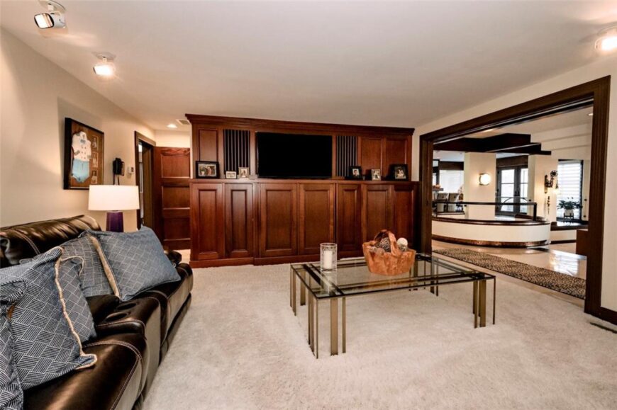 16,238 Sq. Ft. Mansion in Peters Twp, PA ($5,100,000) – Home Stratosphere