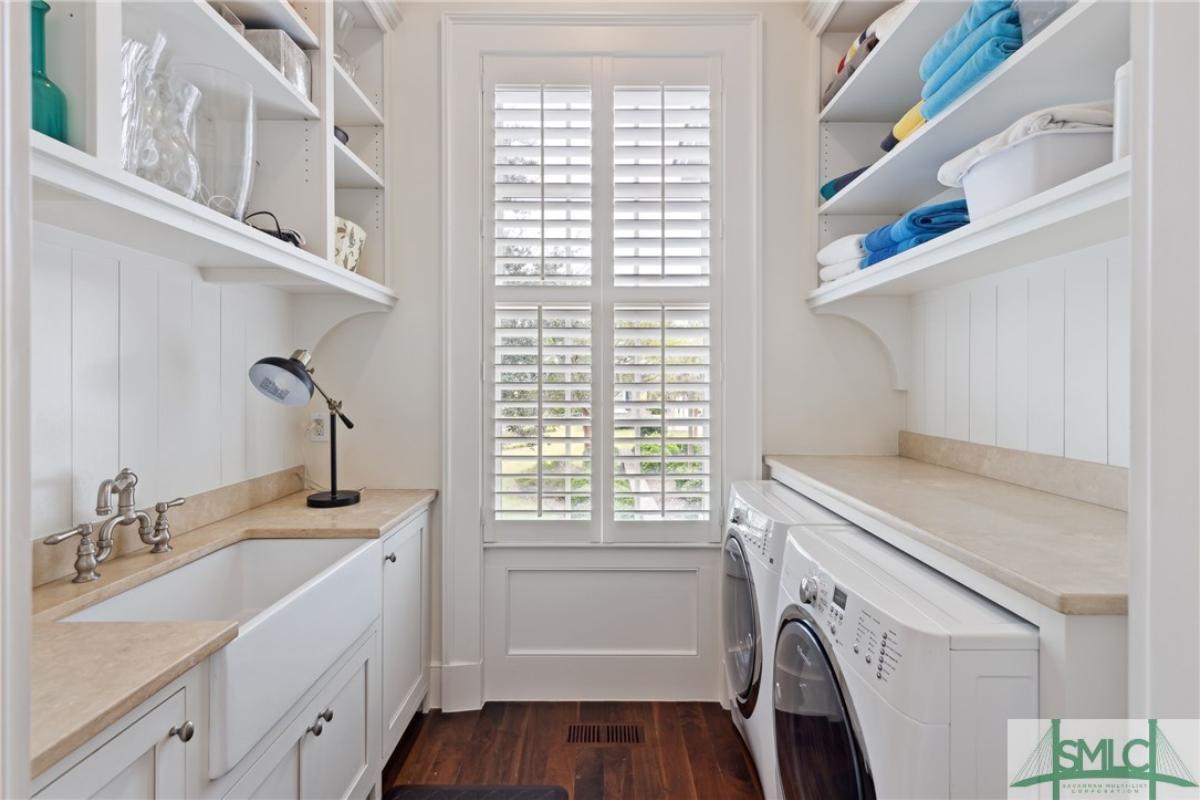 Laundry room with a sink.