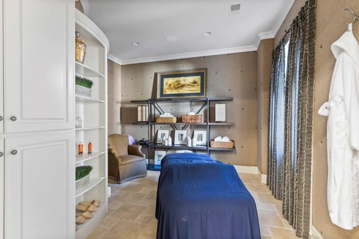 Massage room