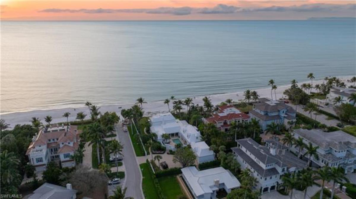 Aerial view of the house with a view of the beach.