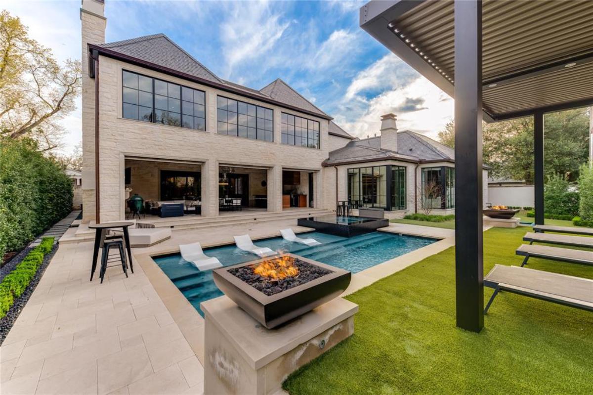 Backyard with a pool.