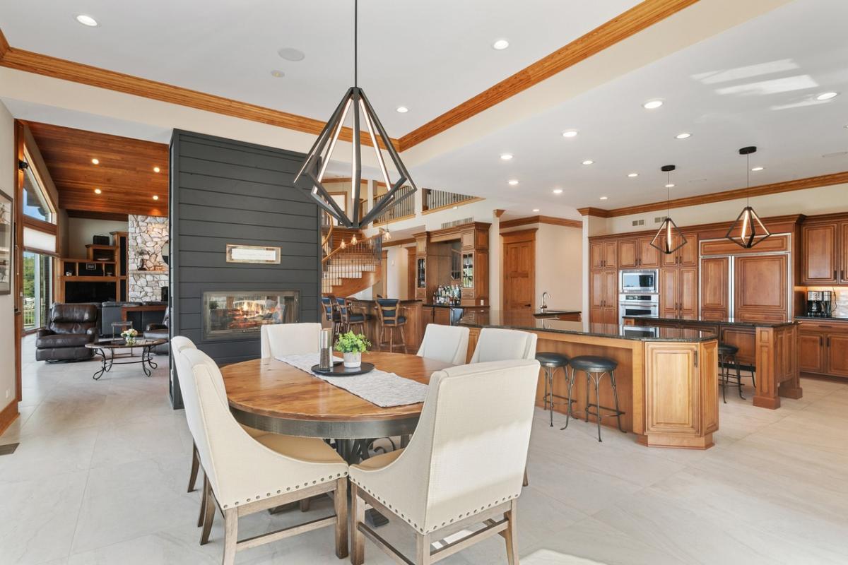 Breakfast nook
