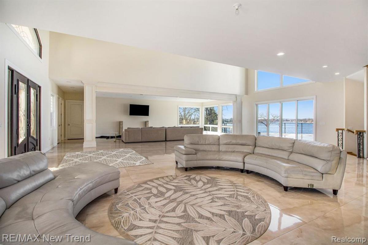 Sitting area adjacent to the living area.