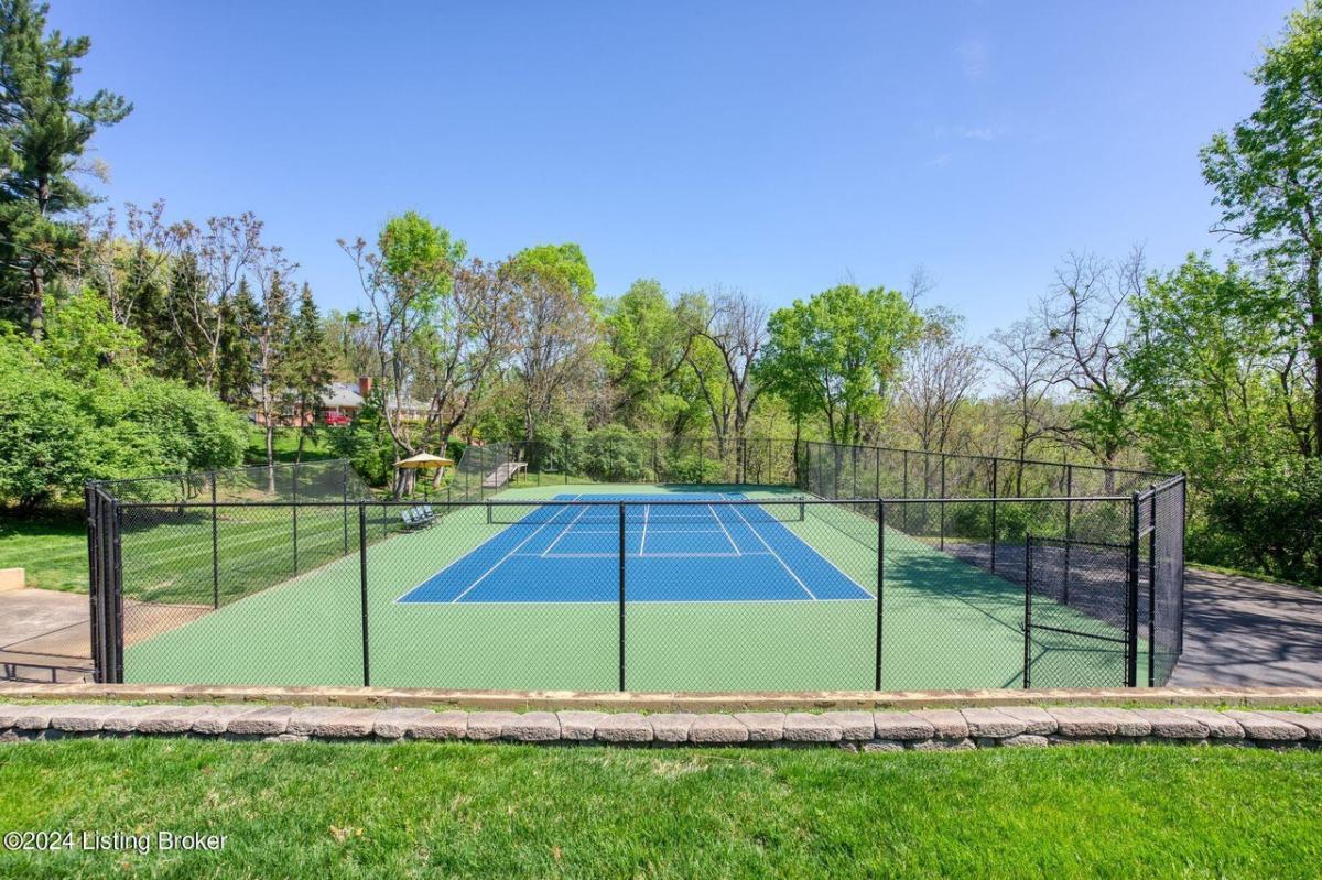Tennis court