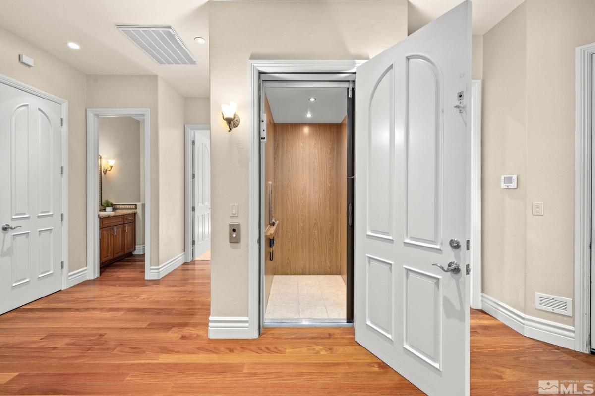Elevator