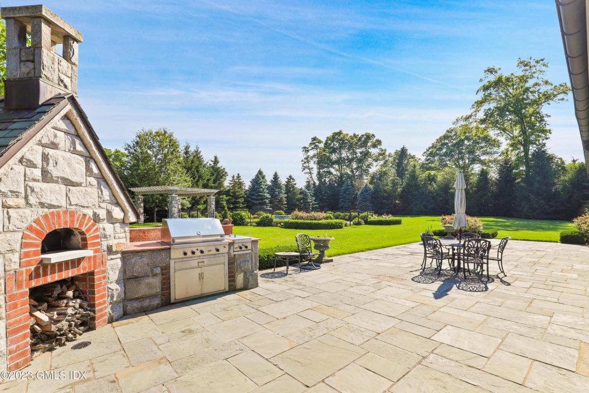 Grill area