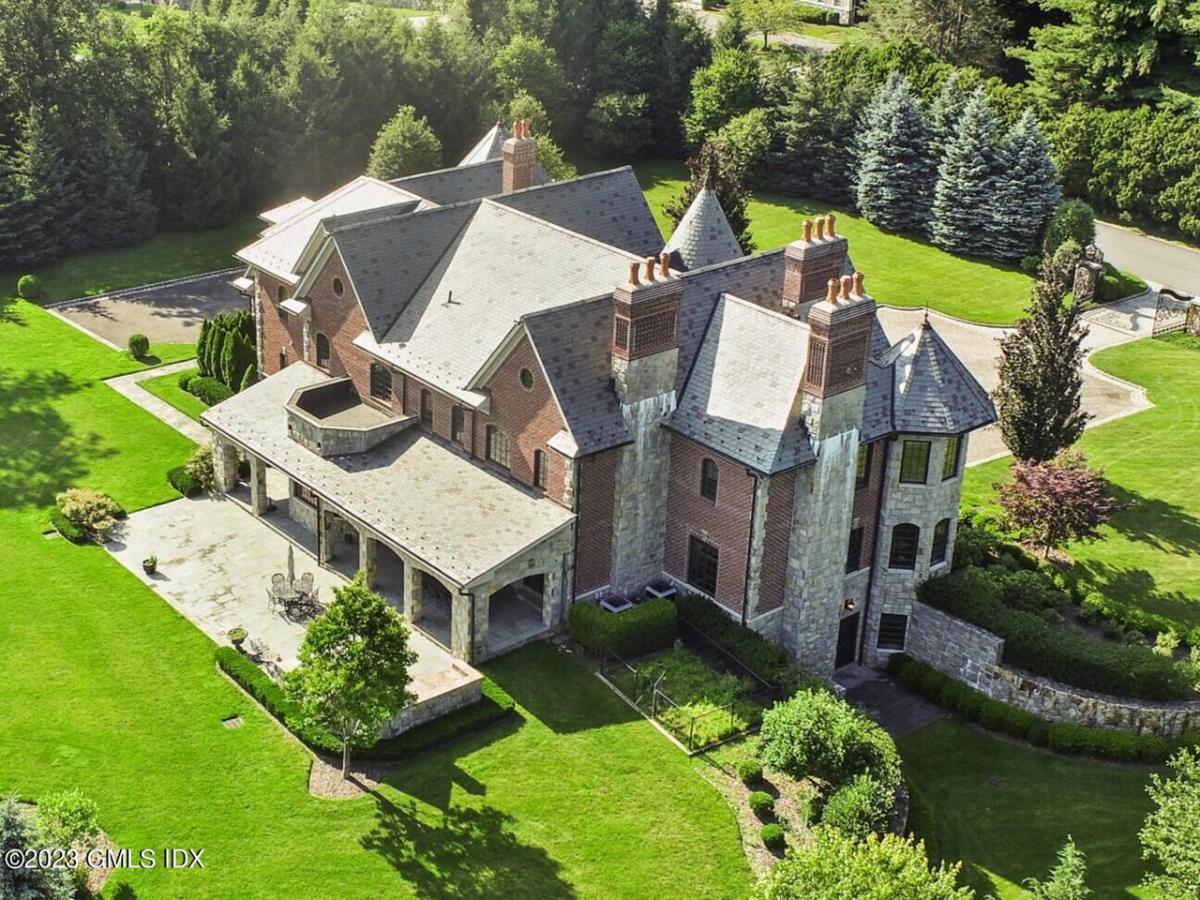 Aerial view of the mansion.