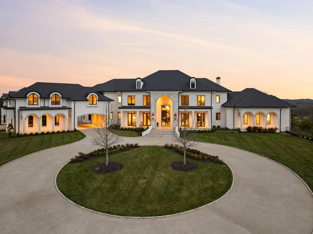 Front view of the 19,561 Sq. Ft. Mansion in Franklin, TN.