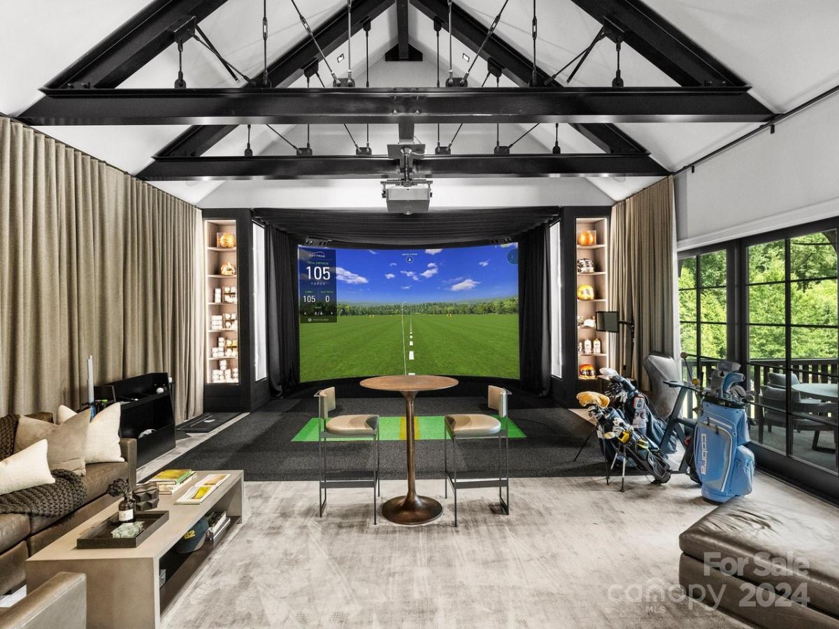 Golf simulator room