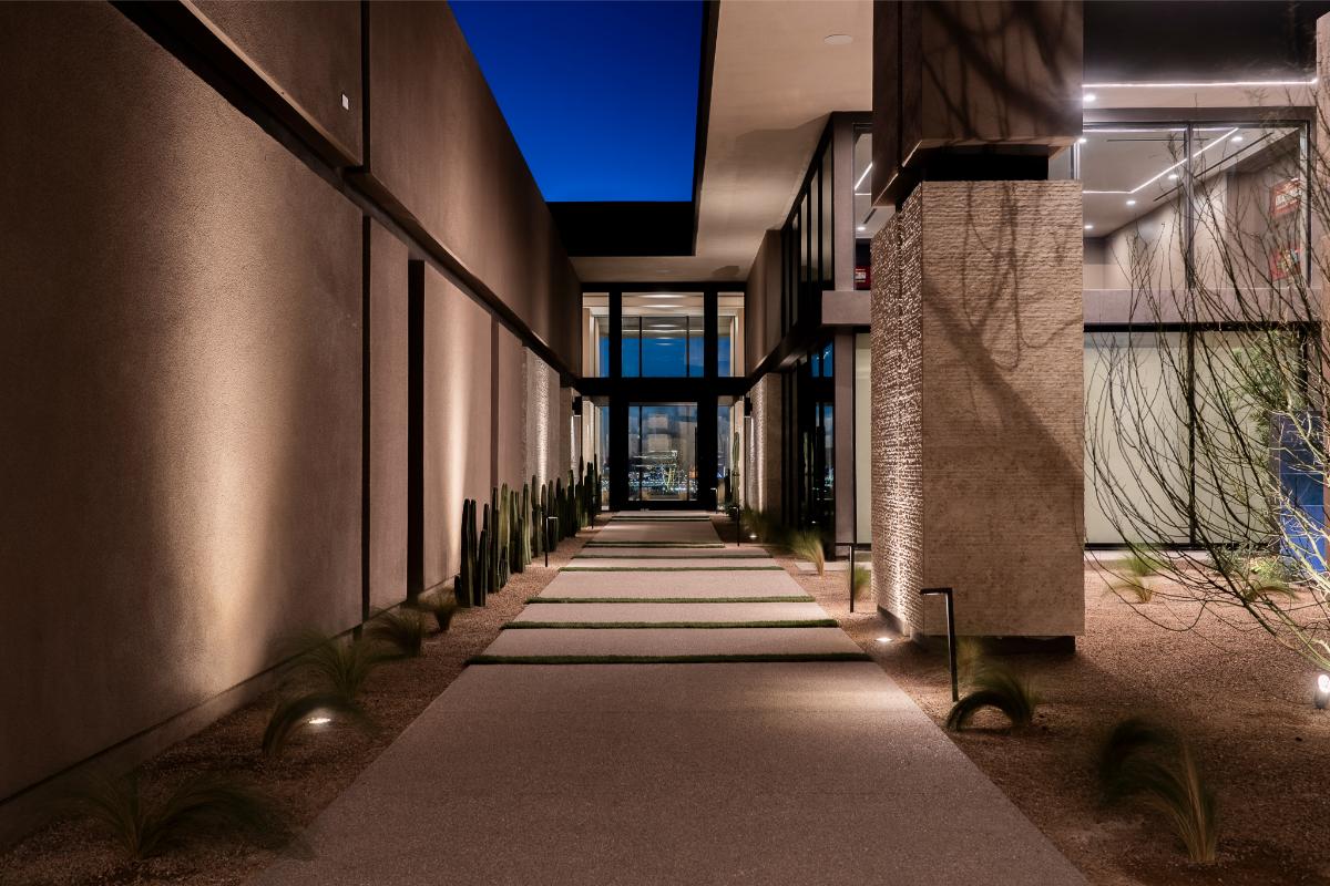 Front entry of the mansion.
