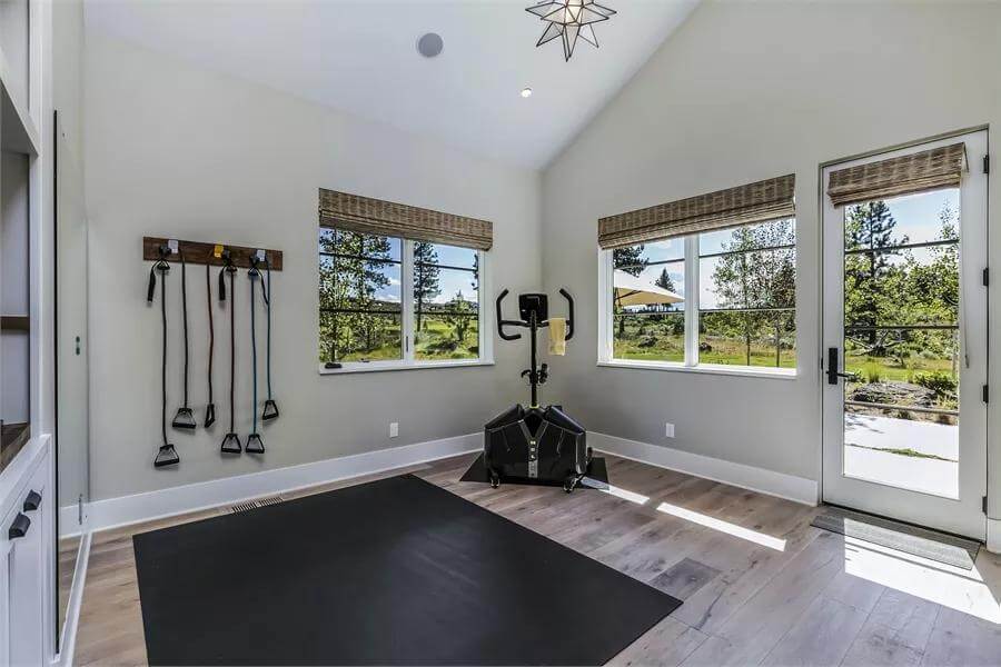 Bonus room with a vaulted ceiling and outdoor access.