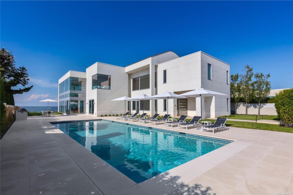 6,000 Sq. Ft. Property in Southampton, NY ($10,000,000)