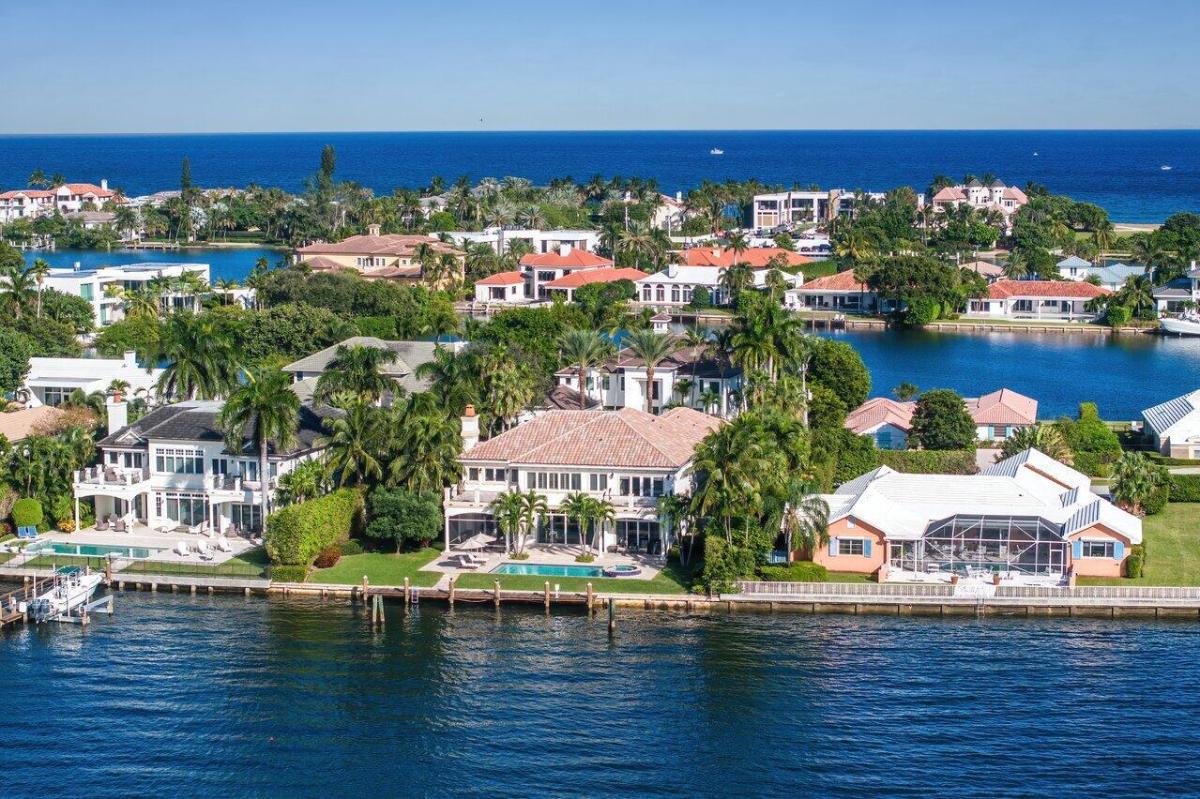 Aerial view of the 6,210 Sq. Ft. Mansion in Manalapan, FL.