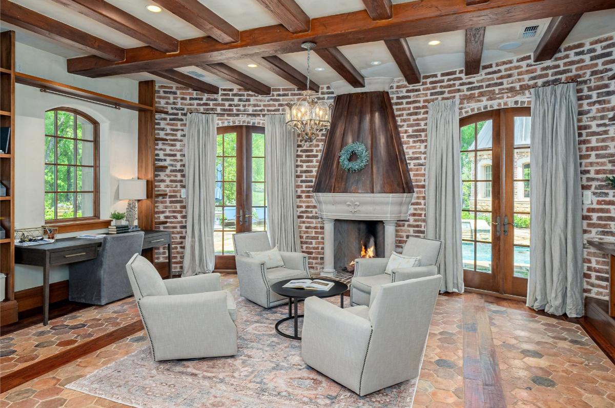 Sitting area with a fireplace.