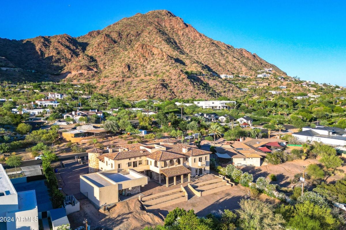 The aerial view of the property.