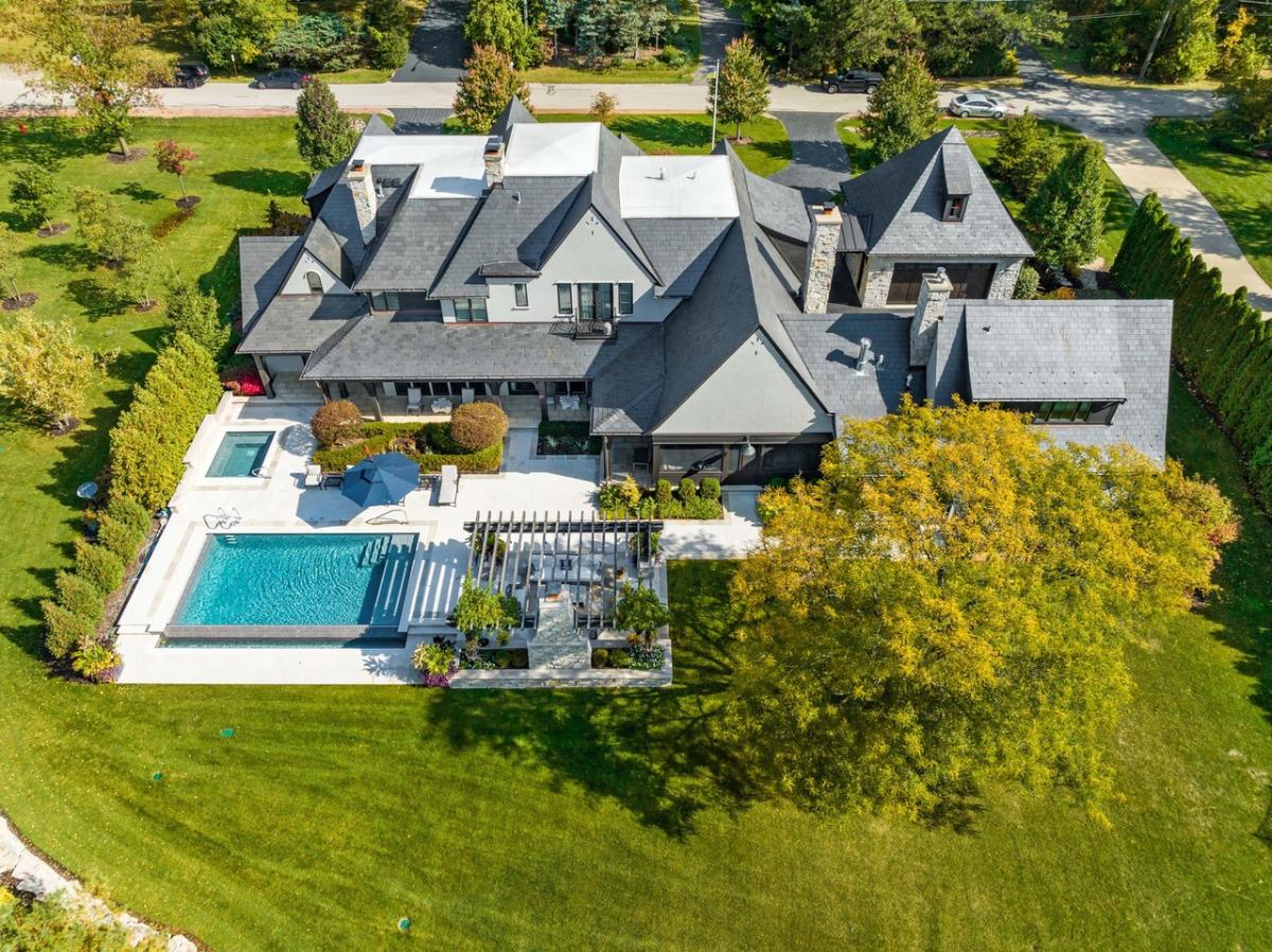 Aerial view of the mansion.