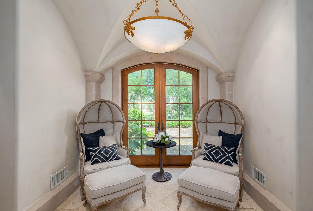 Sitting area with French doors.